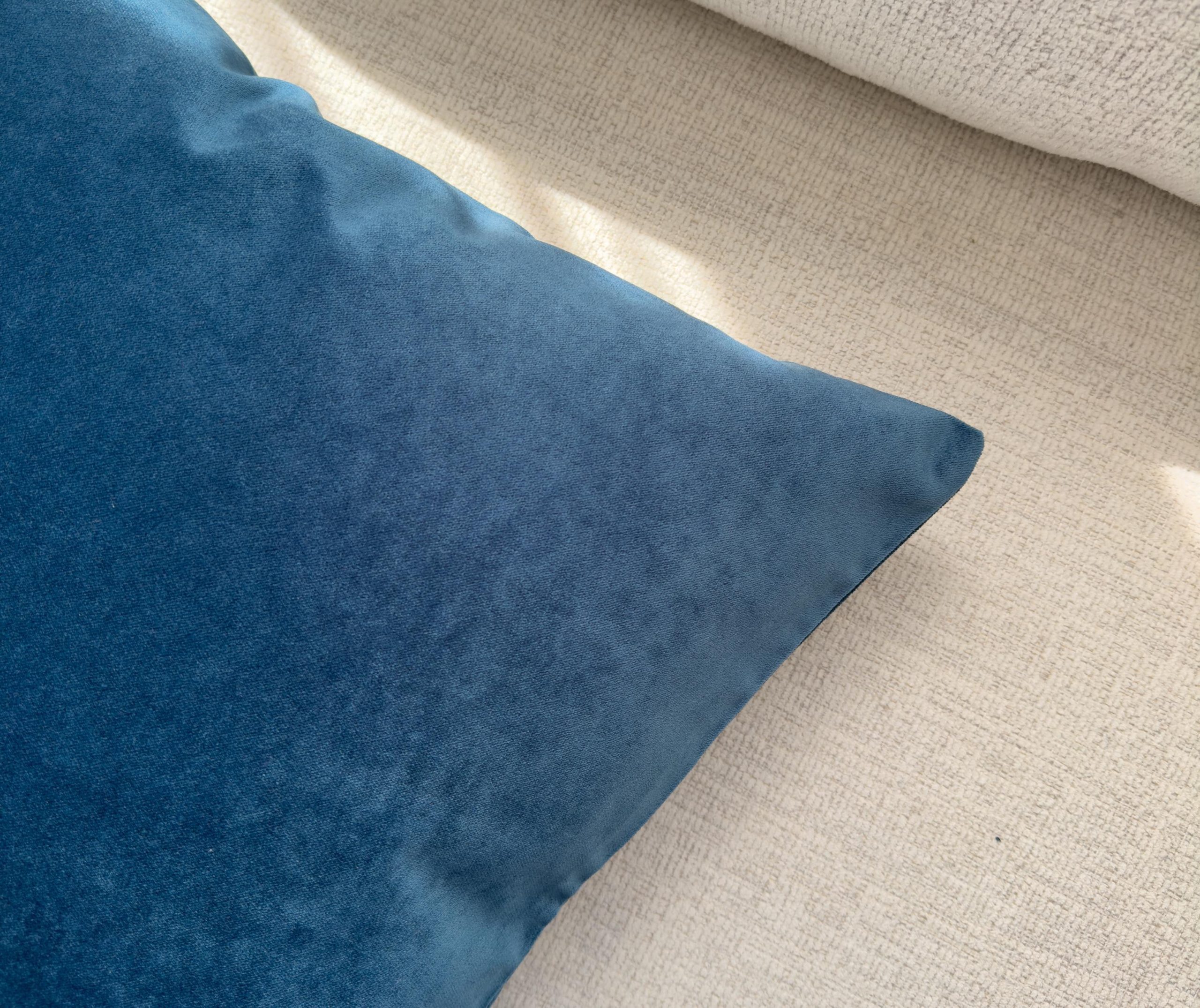 Velvet Cobalt Blue Cushion Cover Navy Blue Sofa Cushion Soft Cotton Velvet Lumbar Cushion For Couch Or Bed