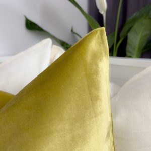 Velvet Shiny Gold Cushion Cover Decorative Yellow Sofa Cushion Soft Cotton Velvet Throw Cushion For Couch Or Bed